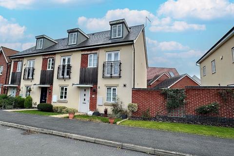 8 Towpath Avenue, Northampton, NN4 9DU