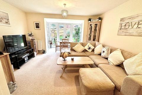 8 Towpath Avenue, Northampton, NN4 9DU