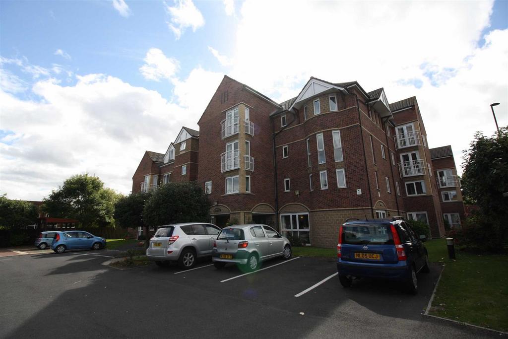 Bede Court, Cullercoats 2 bed flat for sale £139,950