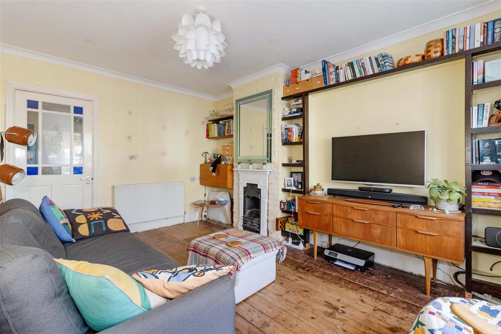 Lanfranc Road, Worthing 2 bed terraced house for sale £300,000