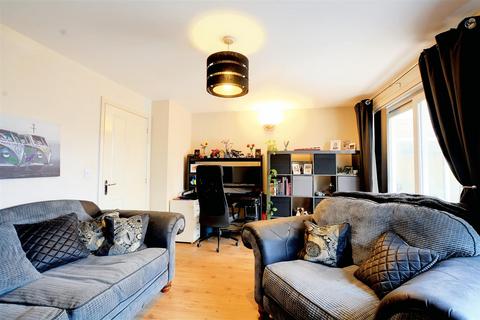 4 Marvyn Close, Nottingham, NG6 9FJ