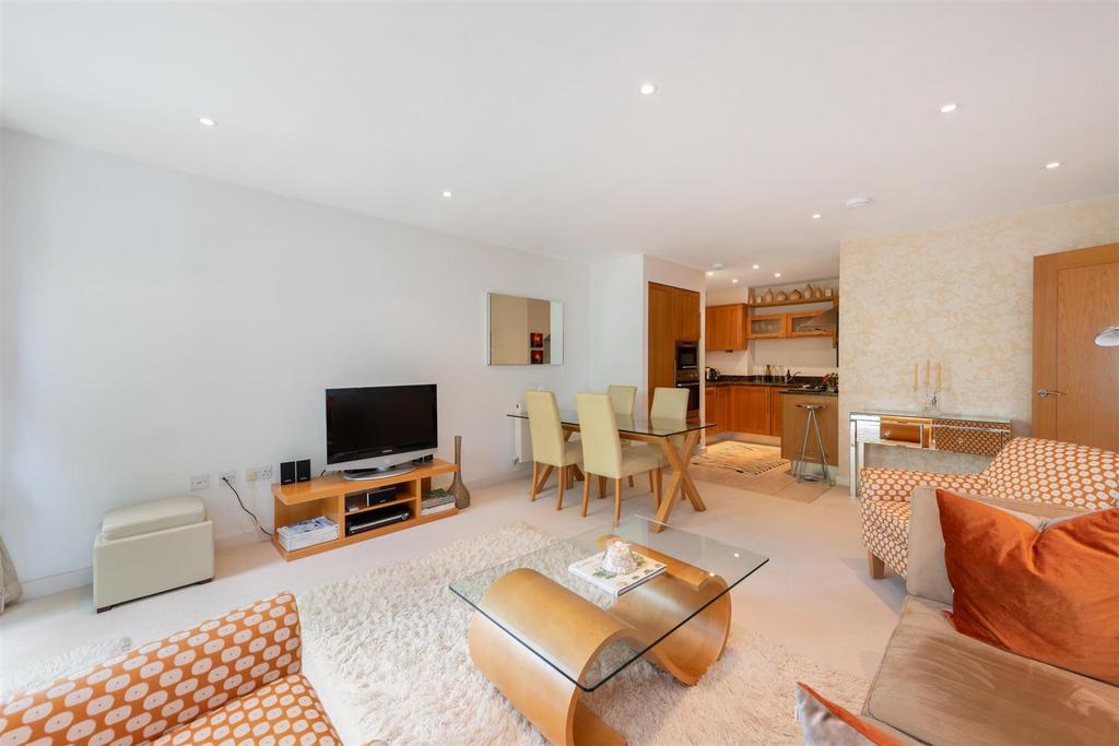 52 Whitelands Crescent Lo-4.jpg