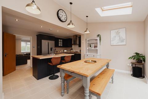 28 Shortcroft Road, Epsom, KT17 2EW