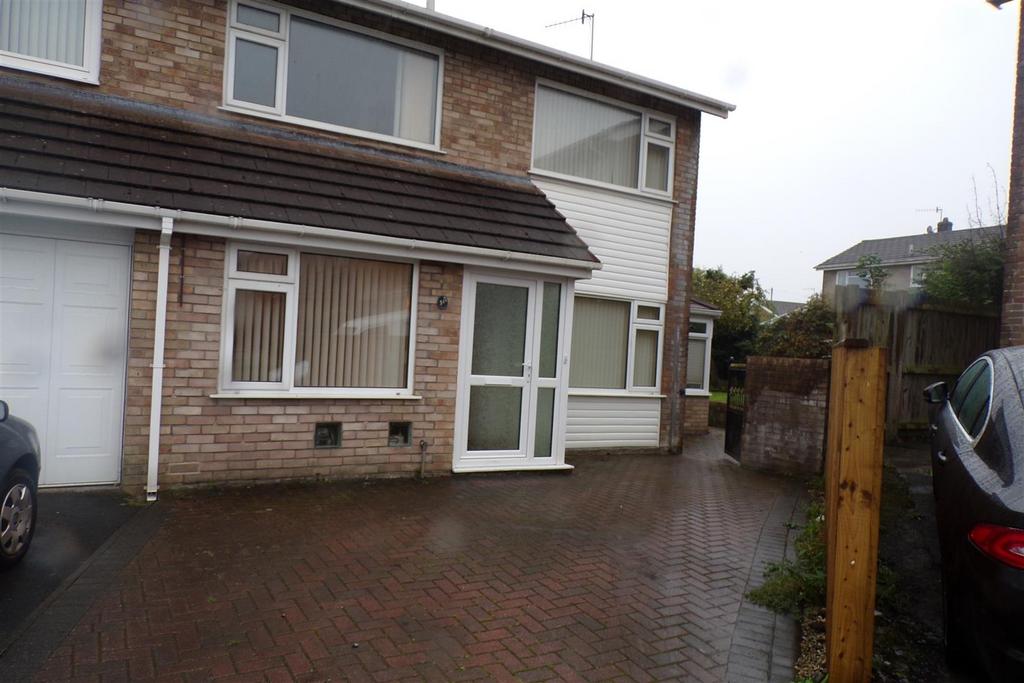 Brynheulog, Llanelli 3 bed house £725 pcm (£167 pw)