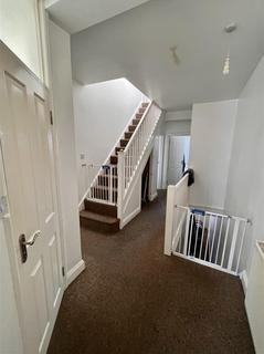 3 bedroom maisonette for sale, London Road, Leigh-on-Sea