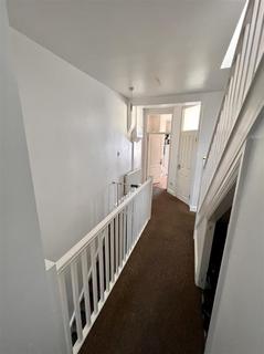 3 bedroom maisonette for sale, London Road, Leigh-on-Sea