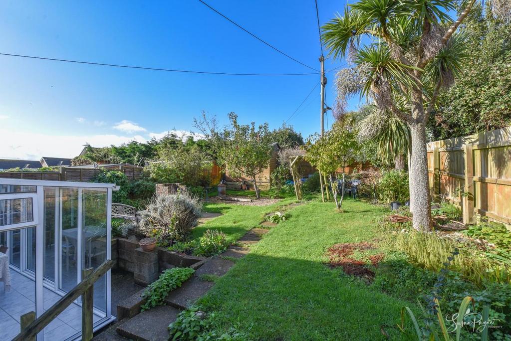 Station Road, St. Helens, Ryde 3 bed semidetached house for sale £
