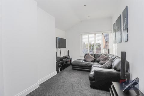 1 bedroom flat for sale, High Street, Hoddesdon