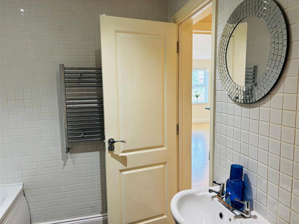 Bathroom/w.c