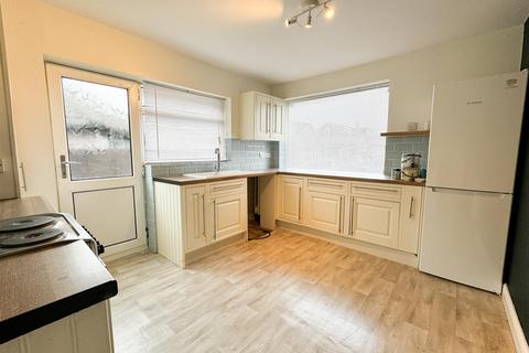 2 bedroom semi-detached bungalow for sale, Kelsons Avenue, Buxton