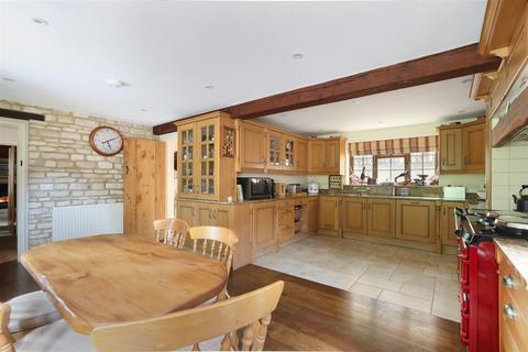 4 bedroom detached house for sale, Cow Lane, Inchbrook, Stroud
