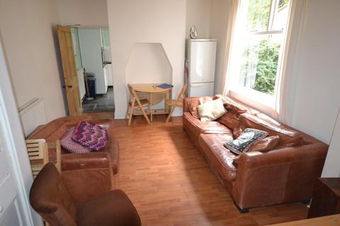 5 bedroom terraced house to rent, Severn Street, Leicester