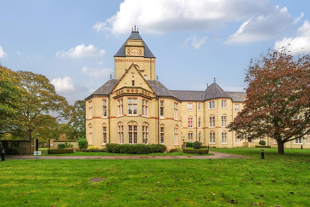 Kingsley Avenue, Fairfield, Hitchin, SG5 2 bed apartment for sale £