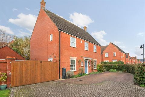 4 bedroom detached house for sale - Osmund Road, Devizes