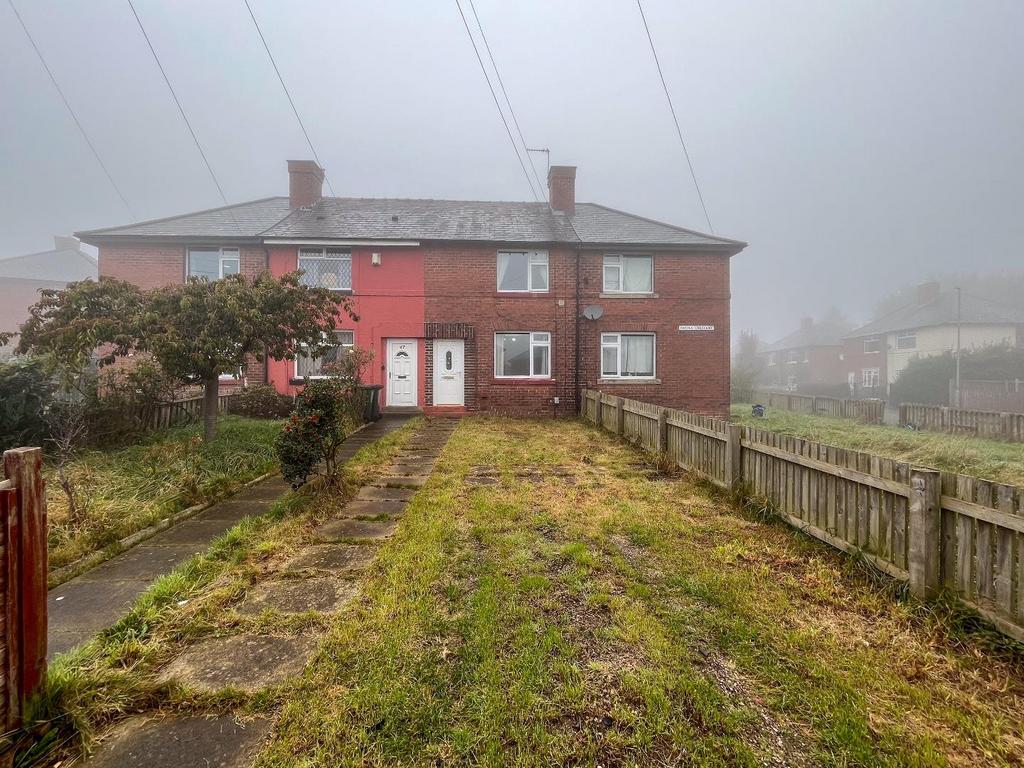 Castle Crescent, Dewsbury 2 bed terraced house for sale £108,000