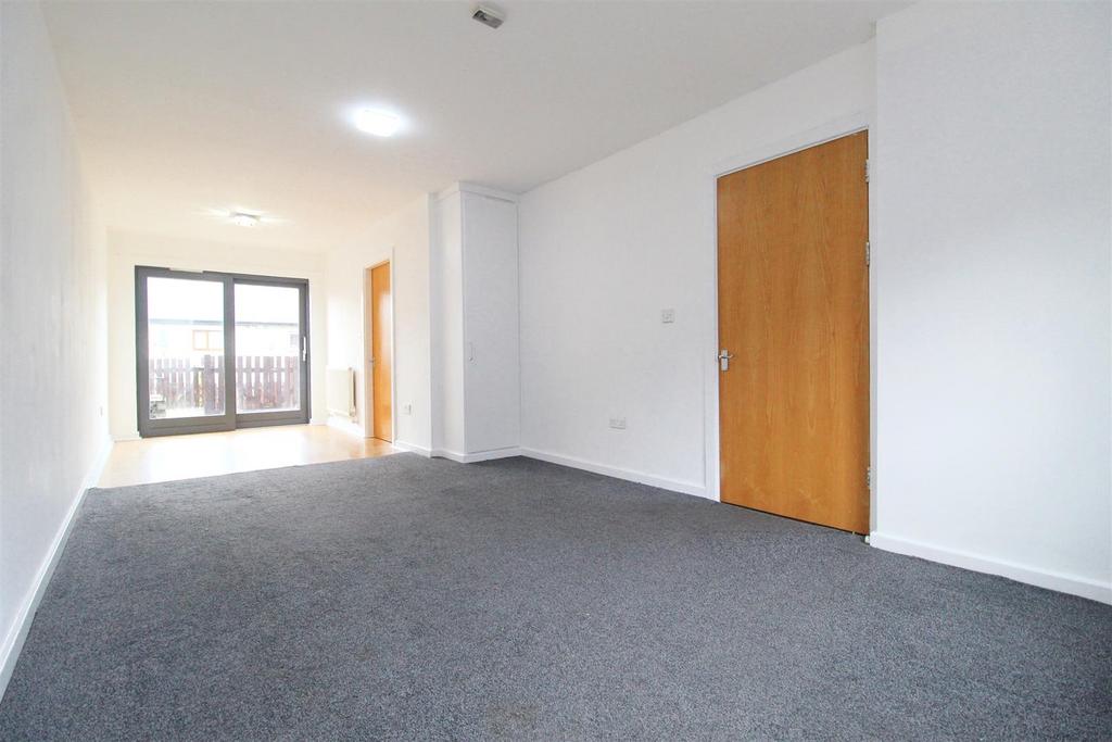 Ridge Street, Newsome, Huddersfield, HD4 6DR 3 bed terraced house for