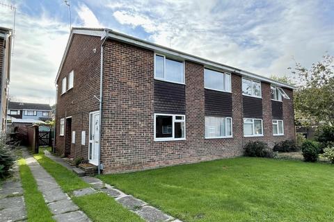 17 Dacombe Close, Upton, Poole, BH16 5JP