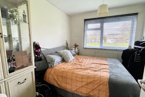 17 Dacombe Close, Upton, Poole, BH16 5JP