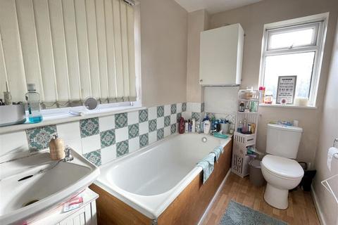 17 Dacombe Close, Upton, Poole, BH16 5JP