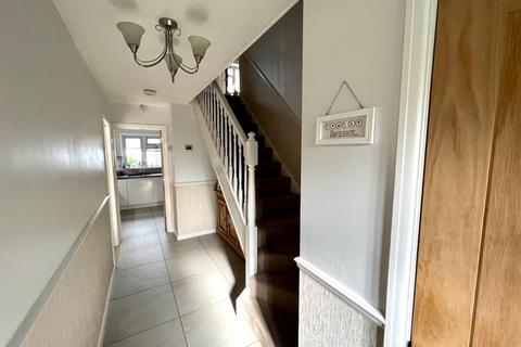 10 Cameron Close, Stanford-le-hope, SS17 8EY