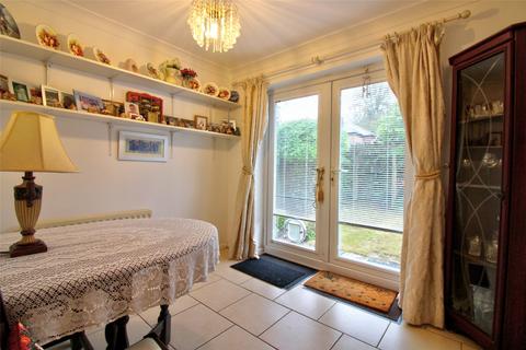 32 Amiens Close, Darlington, DL3 0UL