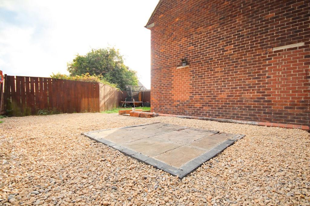 South Road, Norton, Stockton, TS20 2TE 3 bed semidetached house for sale £100,000