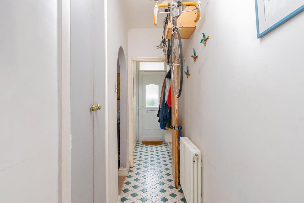 DAORNOVED411 - Hallway B.jpg