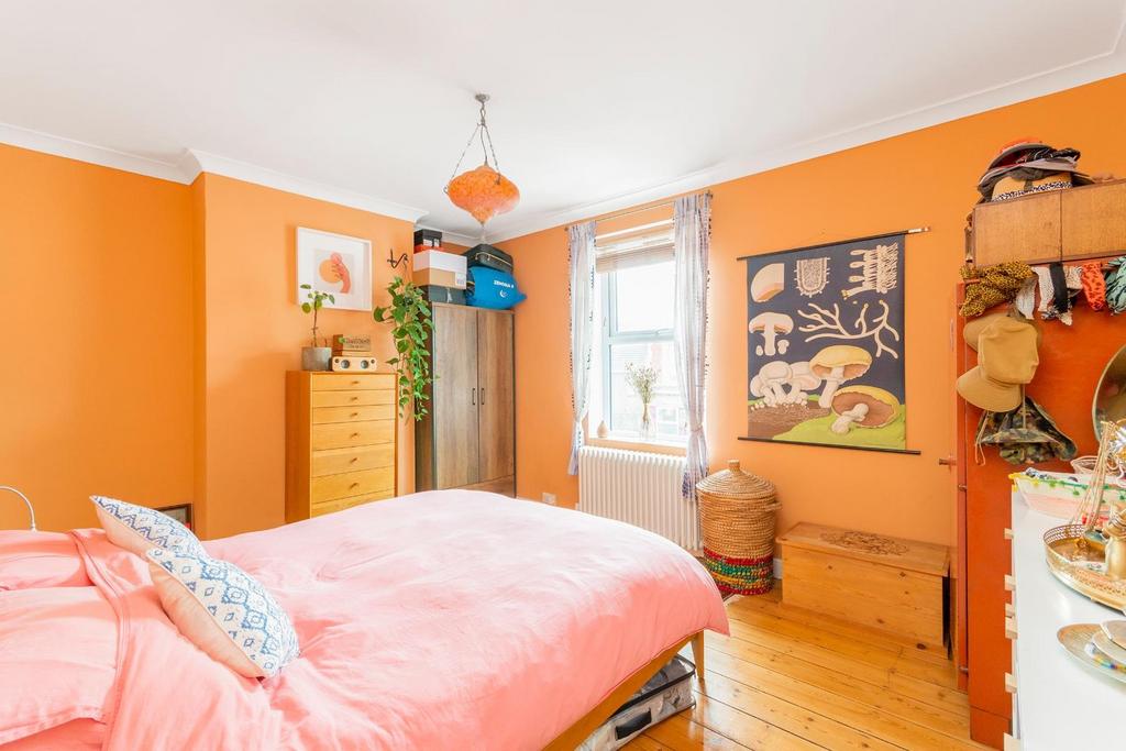 DAORNOVED411 - Bedroom E.jpg