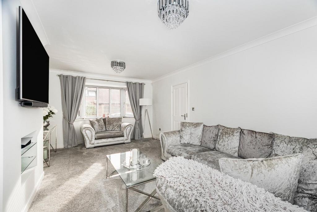 Warton Drive, Woodmansey, Beverley, HU17 0FB 4 bed detached house for