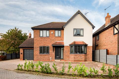 4 bedroom detached house for sale, Warton Drive, Woodmansey, Beverley, HU17 0FB