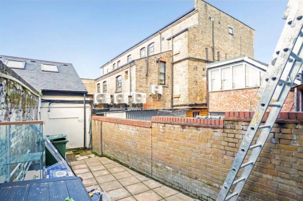 Sheen Road, Richmond, TW9 Property for sale £475,000