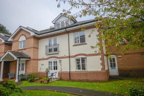 1 bedroom flat for sale - Whitebeam House, Woodland Court, Bristol