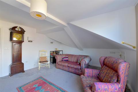 1 bedroom flat for sale - Whitebeam House, Woodland Court, Bristol