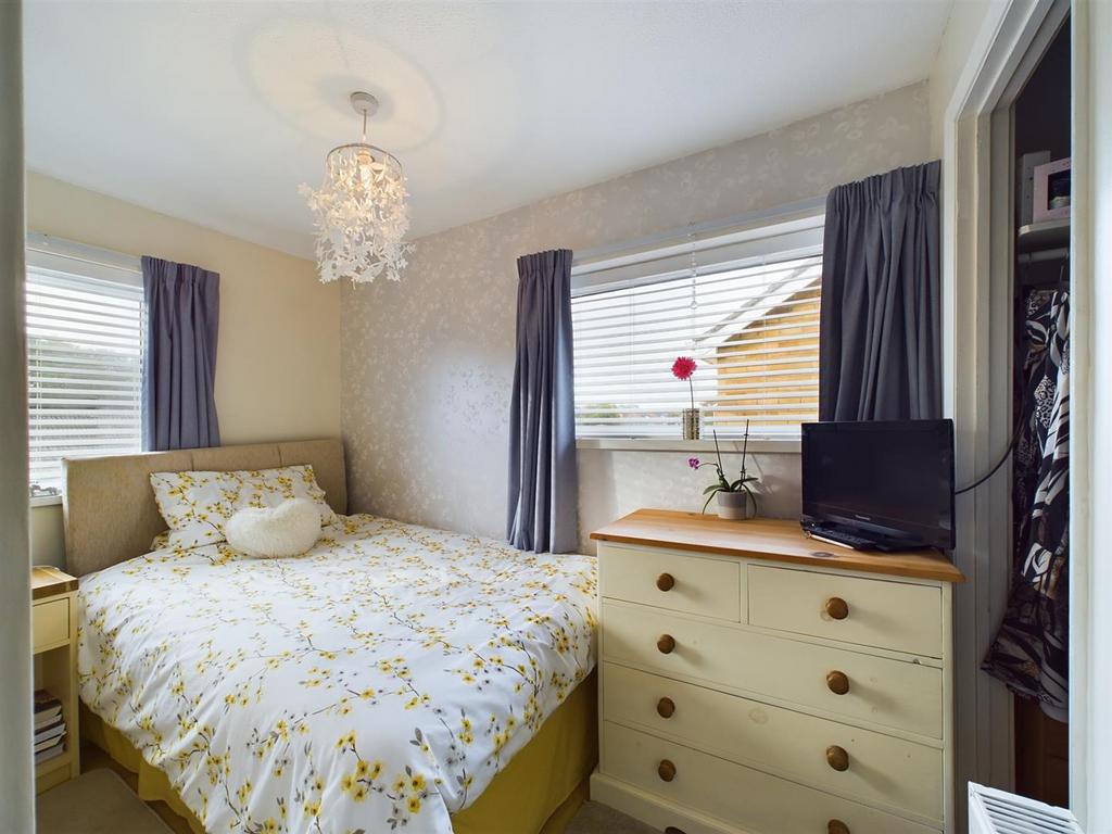 Bedroom: