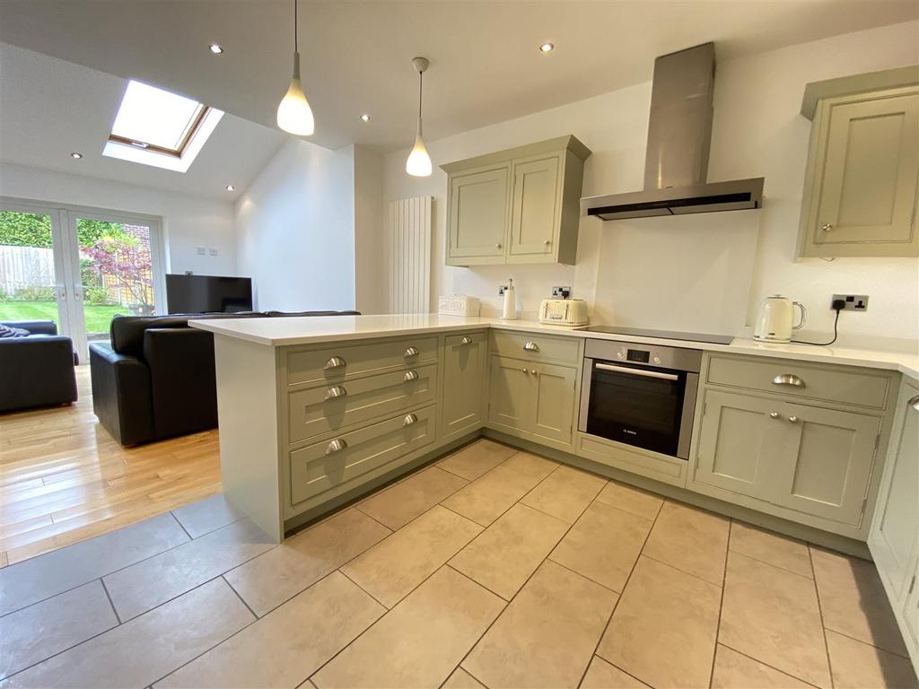Altrincham Road, Wilmslow 3 bed semidetached house for sale £530,000