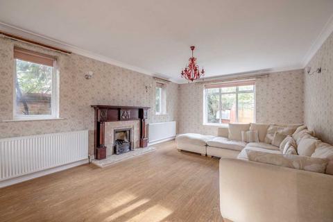 4 bedroom detached house for sale, Slough Road, Iver SL0