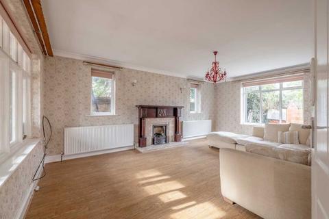 87 Slough Road, Iver, SL0 0DH