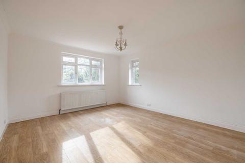 87 Slough Road, Iver, SL0 0DH