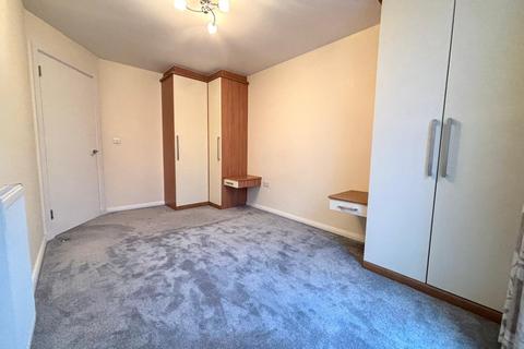 2 bedroom flat to rent, Warwick Road, Solihull, West Midlands, B92