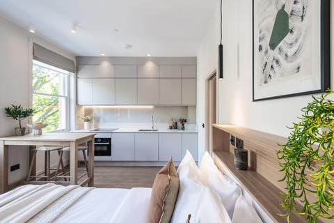 Studio to rent, Flat ,  Philbeach Gardens, London SW5