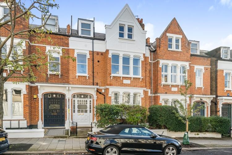 Ritherdon Road Balham SW17 2 bed flat £2,000 pcm (£462 pw)