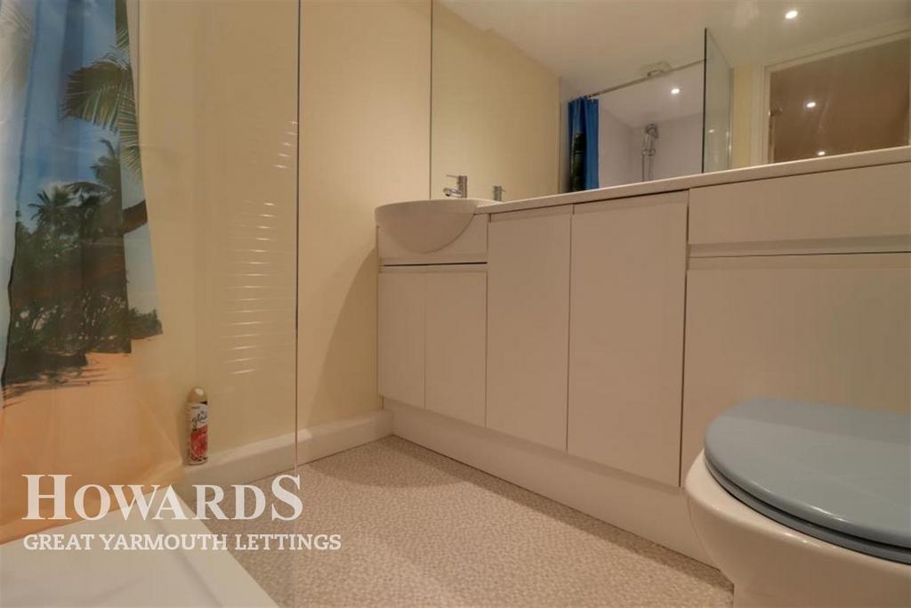 Wellesley Road, Great Yarmouth 1 bed flat £750 pcm (£173 pw)