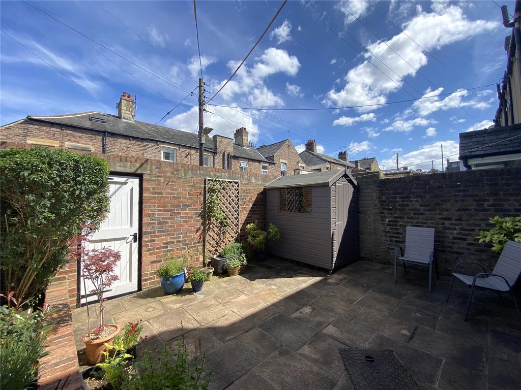 St. Andrews Road, Hexham, Northumberland, NE46 3 bed terraced house for
