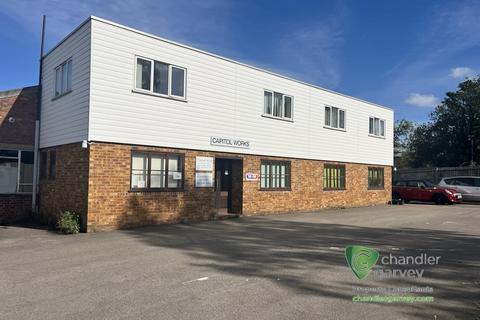 Office to rent, Station Road Industrial Estate, Buckingham MK18