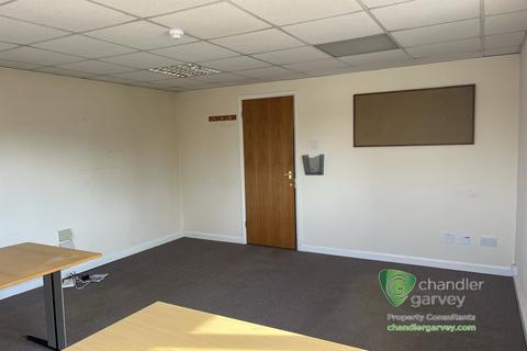 Office to rent, Station Road Industrial Estate, Buckingham MK18