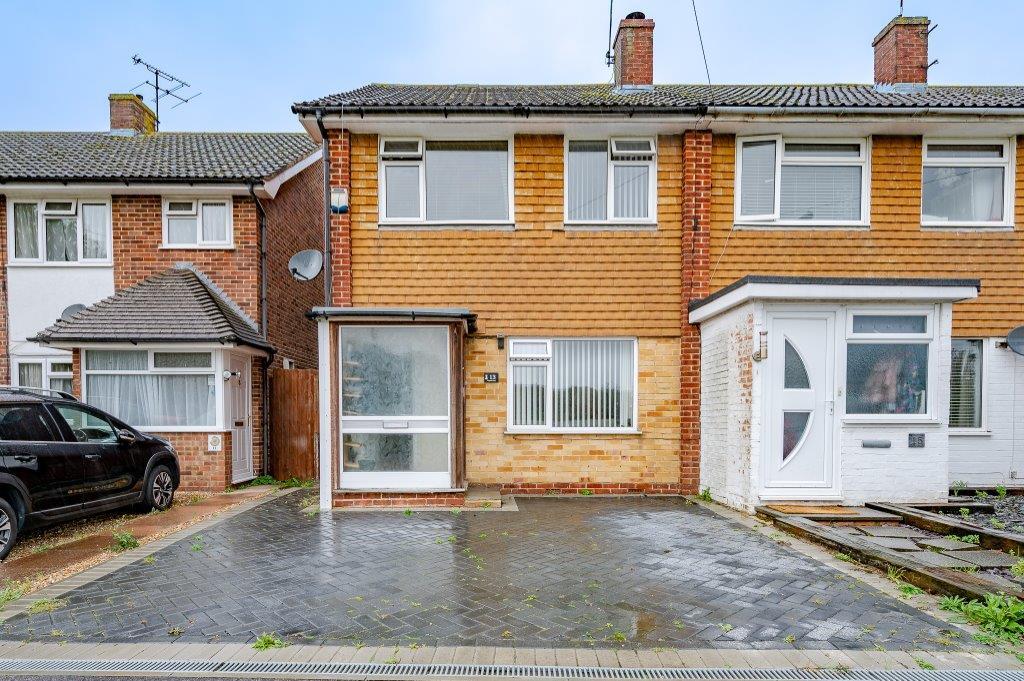 Tugwell Road, Eastbourne BN22 3 bed end of terrace house £295,000