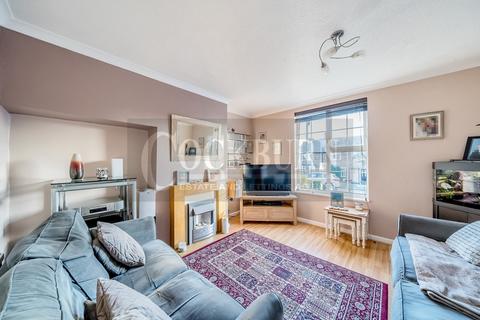 61 Prestbury Square, London, SE9 4LZ