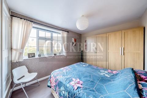 61 Prestbury Square, London, SE9 4LZ