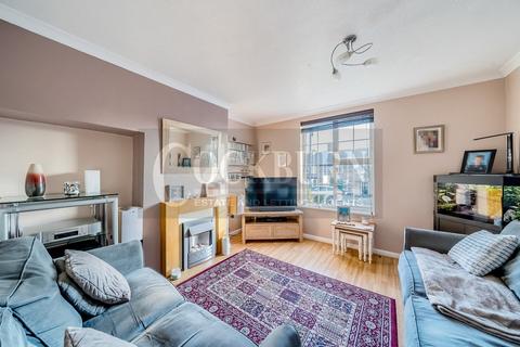 61 Prestbury Square, London, SE9 4LZ