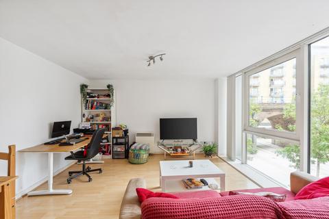 1 bedroom flat for sale - Berglen Court, Branch Road, London, E14